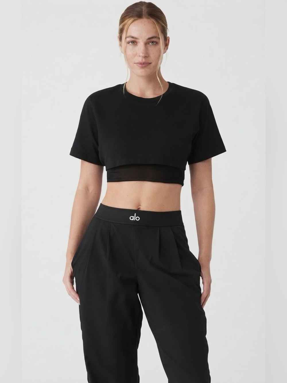 ALO Yoga Made You Look Cropped Short Sleeve Tee - Black